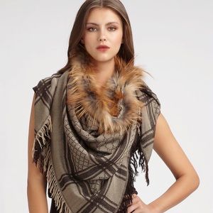 Brand New Gucci Fox Fur-trimmed Scarf